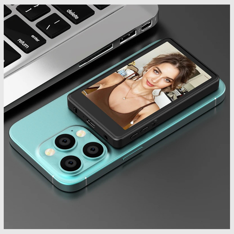 VlogCam™ – MagSafe Selfie Monitor